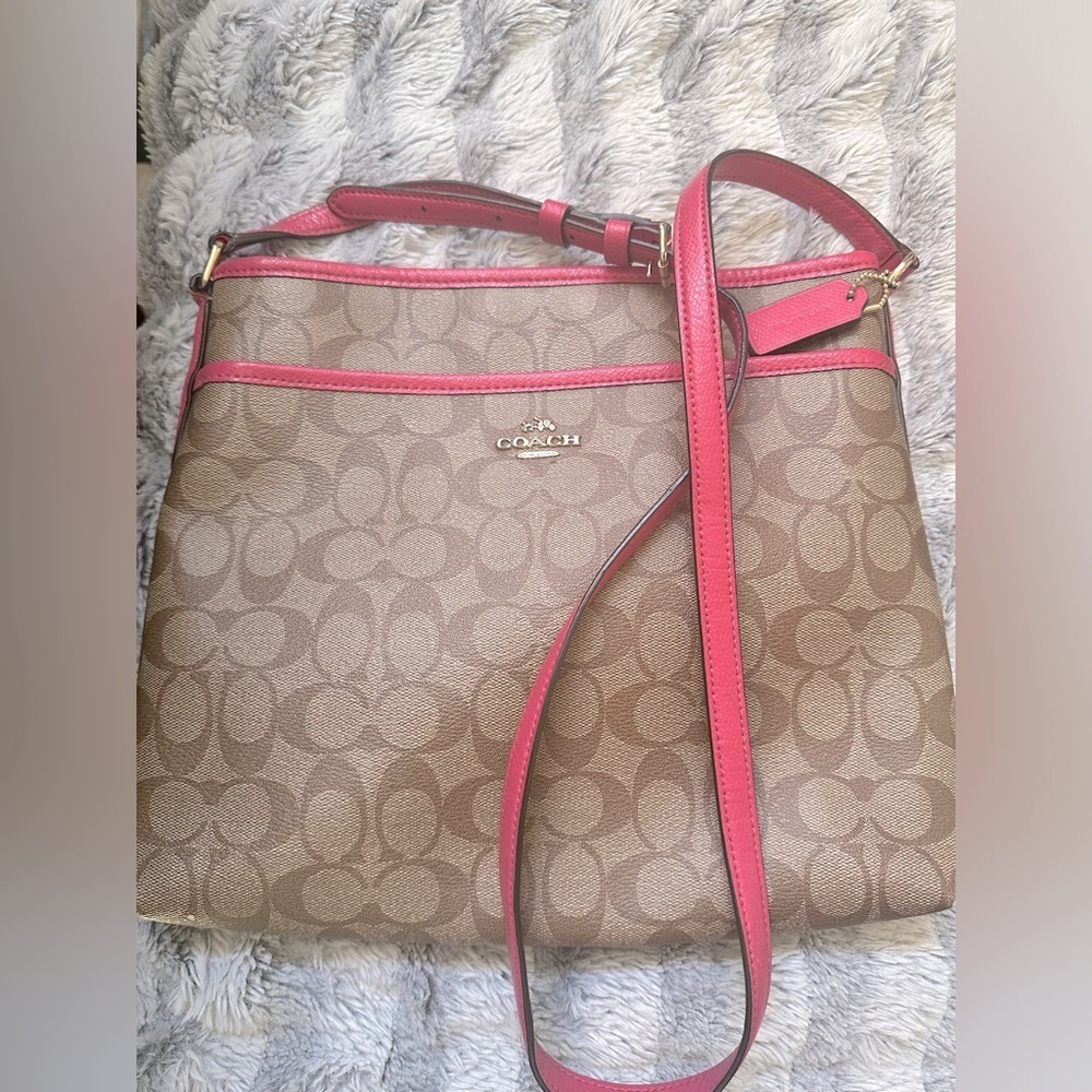Authentic Coach Medium /Large Crossbody with Pink Trim